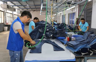 開平百企風(fēng)采 | 紅日制衣 加快轉(zhuǎn)型升級 實(shí)現(xiàn)持續(xù)增長